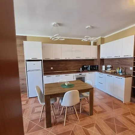 Апартамент Family Apartament