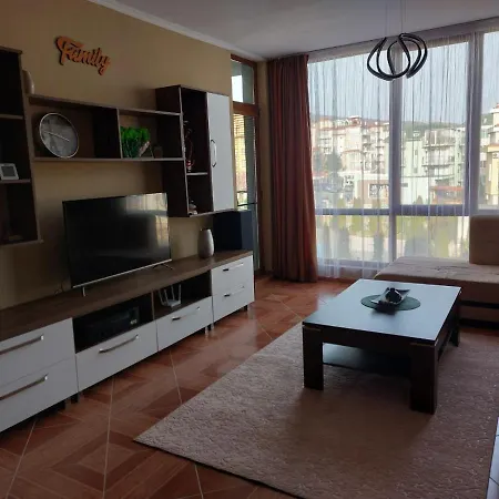 Апартамент Family Apartament